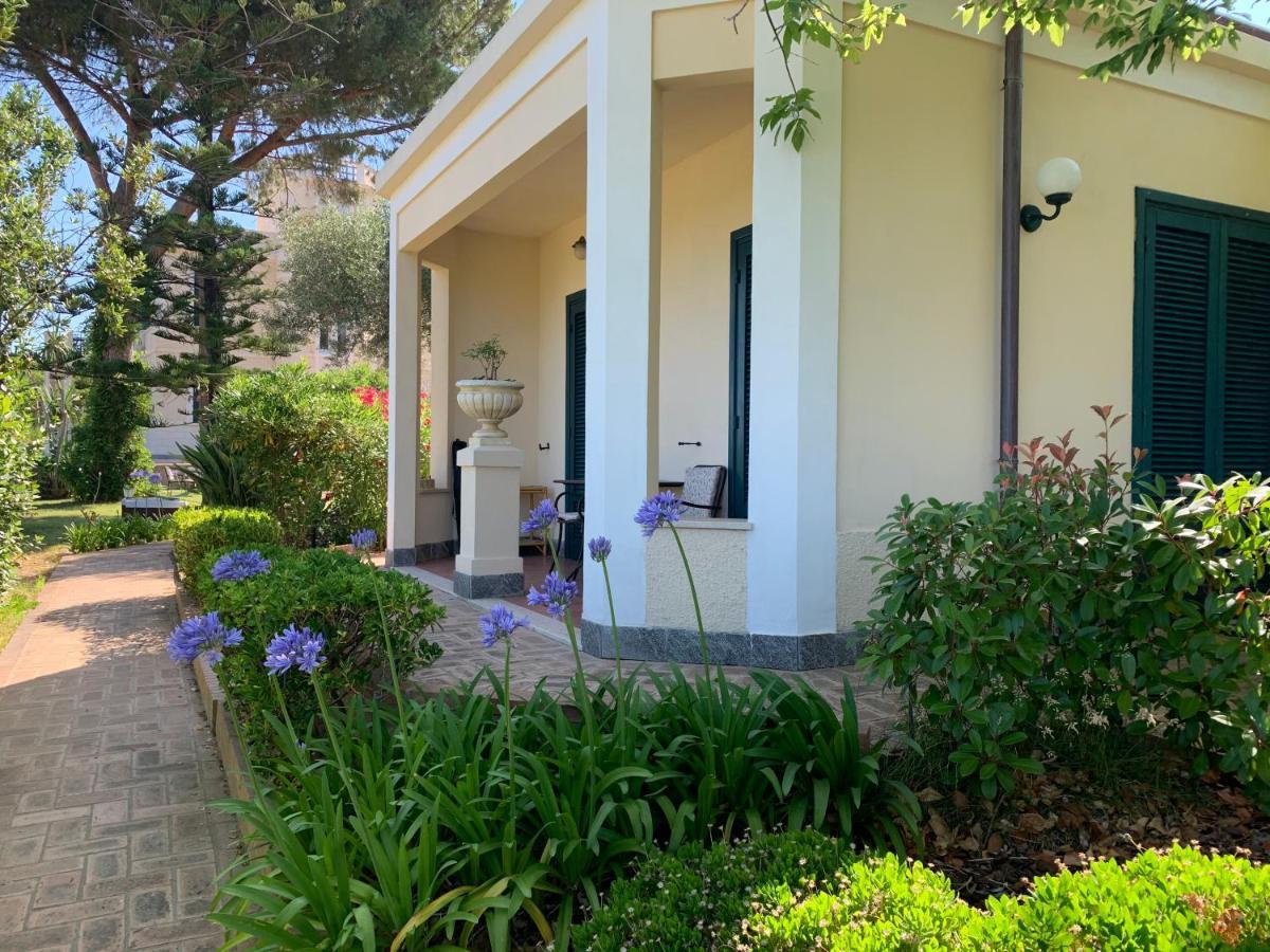 Villino Eleonora Bed and Breakfast Parghelia Eksteriør billede