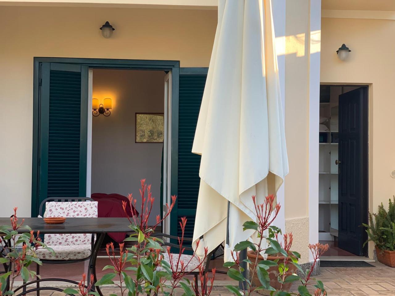 Villino Eleonora Bed and Breakfast Parghelia Eksteriør billede