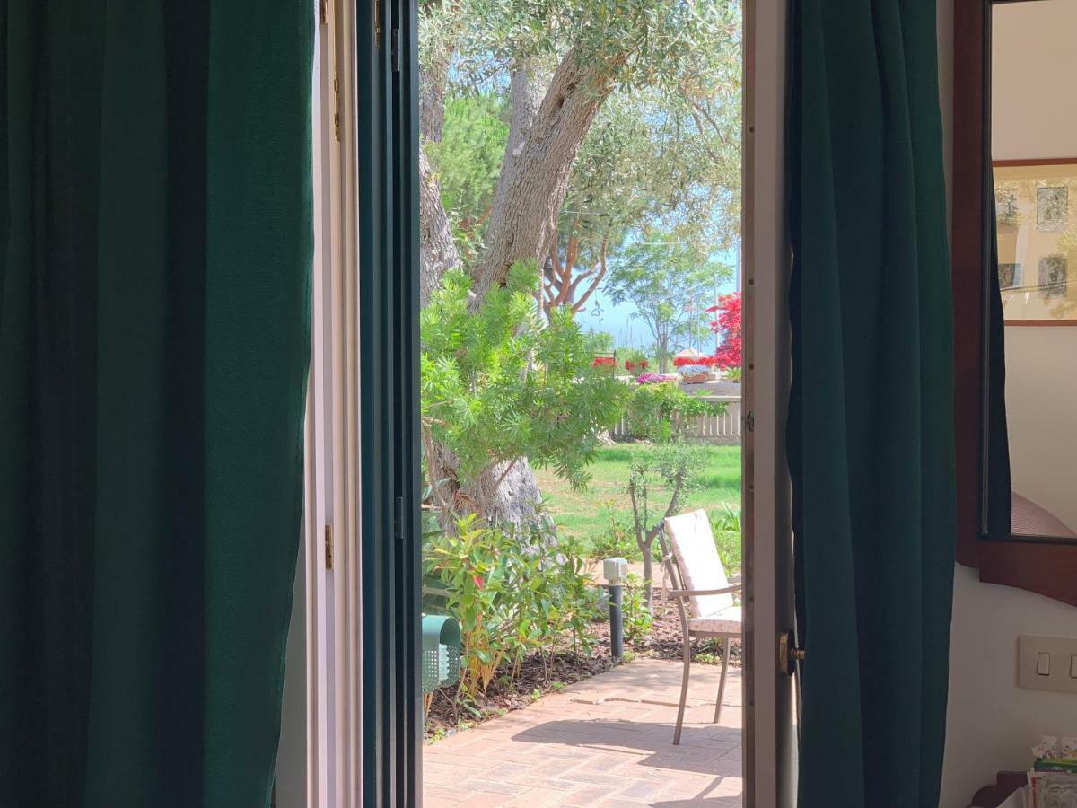 Villino Eleonora Bed and Breakfast Parghelia Eksteriør billede