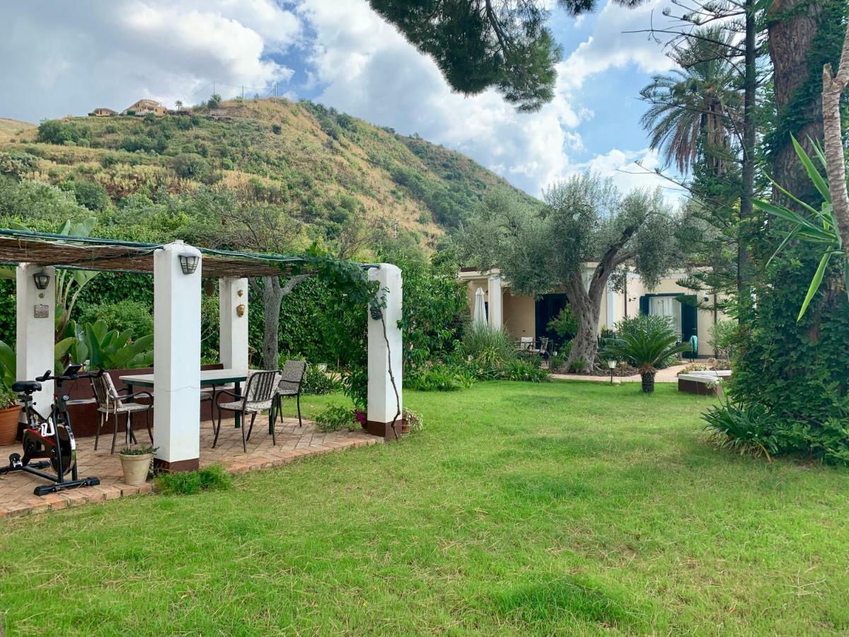 Villino Eleonora Bed and Breakfast Parghelia Eksteriør billede
